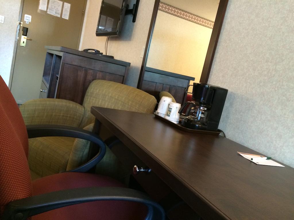 Ramada By Wyndham Abbotsford Hotel Quarto foto