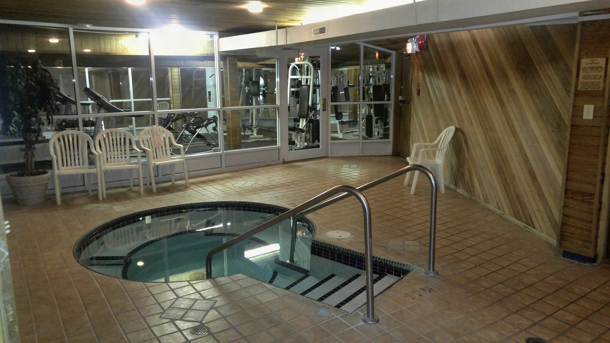 Ramada By Wyndham Abbotsford Hotel Exterior foto