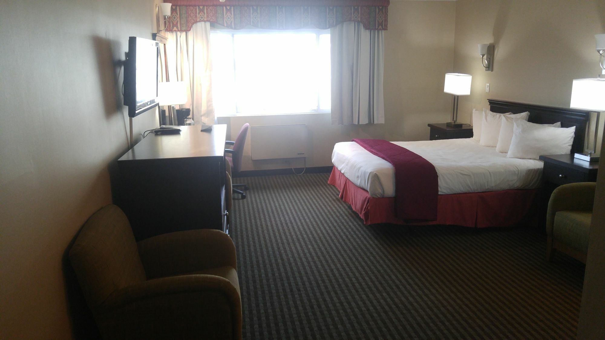 Ramada By Wyndham Abbotsford Hotel Exterior foto